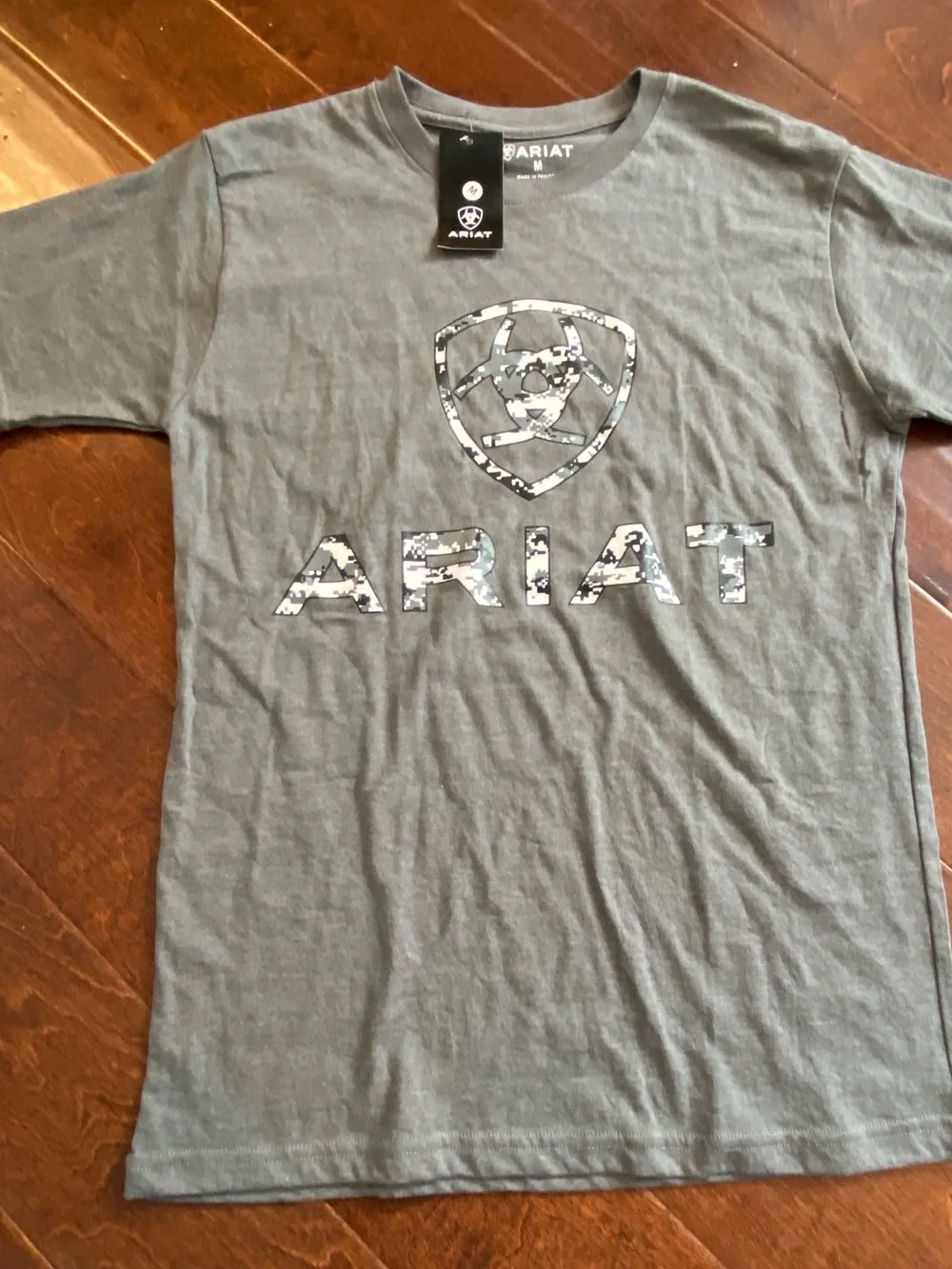 NWT Ariat Men’s Liberty USA Digi Camo Logo Graphic Tee Shirt Medium M